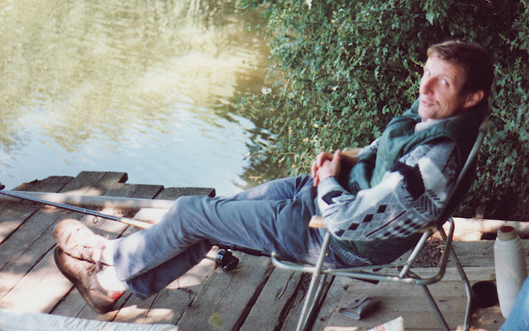Dad fishing 1991