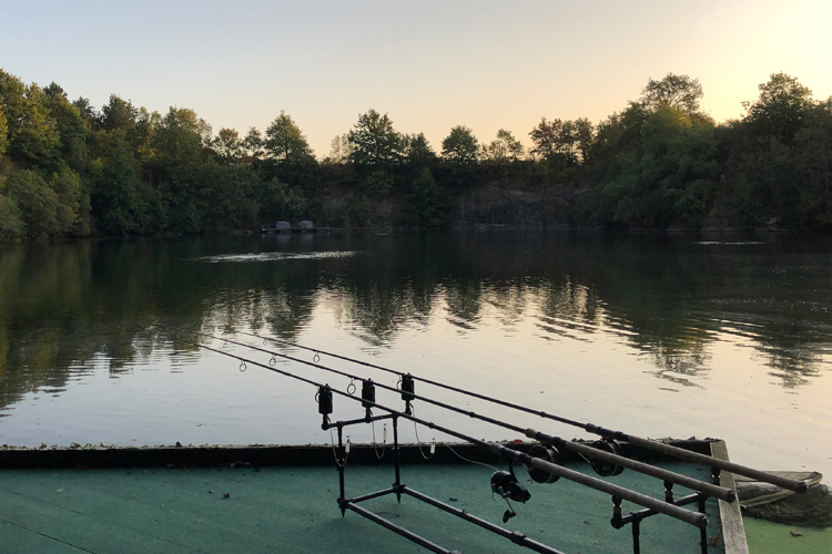Carp fishing at Quarry Bank Fishery, France