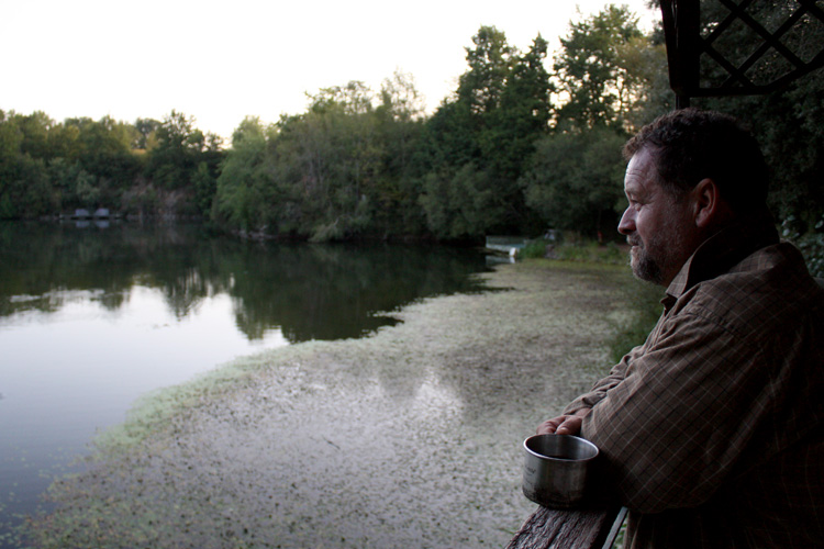 Shaun Harrison at Quarry Bank Carp Fishery, France